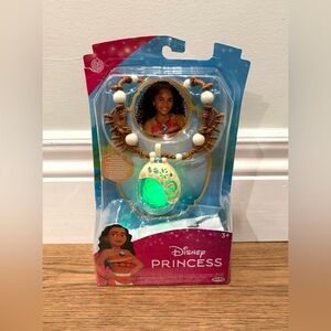 Moana Light up Seashell necklace